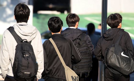 쌀쌀한 등굣길