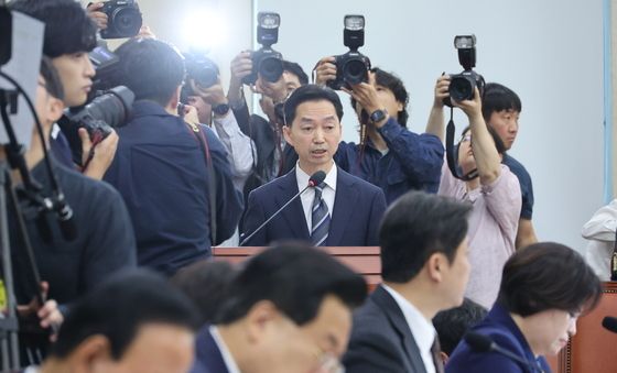 청문회 인사말하는 김지용 중수청장 후보자