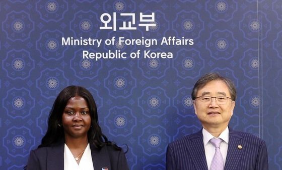 조현 장관, 남수단 대통령 특사 접견