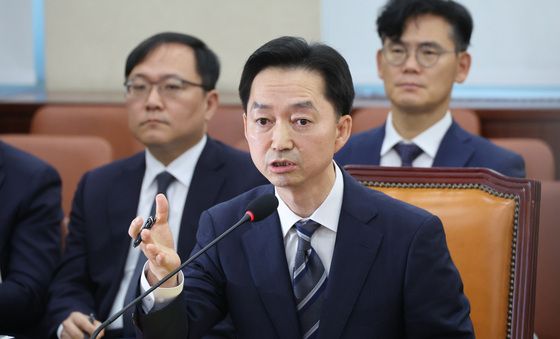 인사청문회 답변하는 김지용 후보자