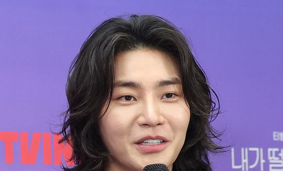 인사말 하는 김재영