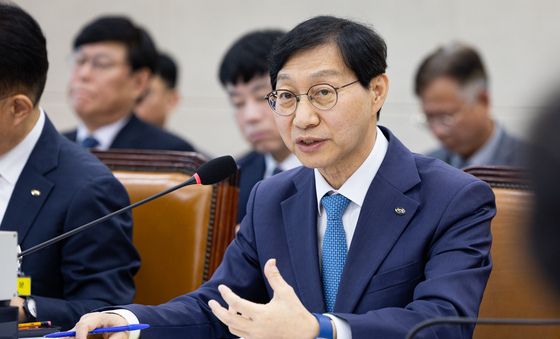 [국감] 답변하는 김성주 국민연금 이사장