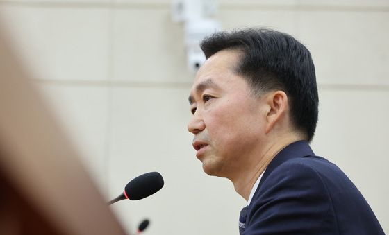 인사청문회 답변하는 김지용 중수청장 후보자