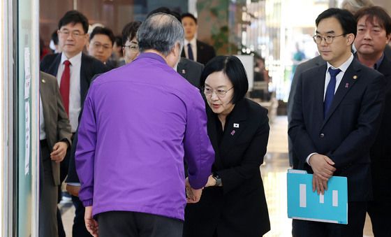 한성숙 국무총리, 이태원참사 유가족 간담회 참석