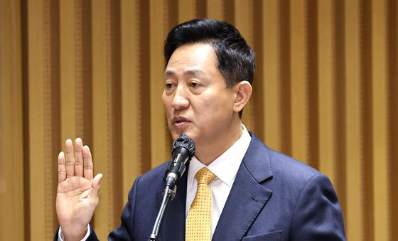 [국감] 증인선서하는 오세훈 서울시장
