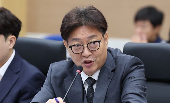 [국감] 질의하는 이춘석 의원