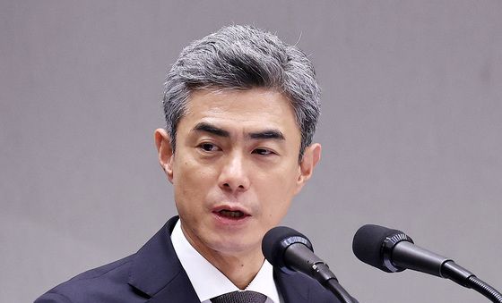 [국감] 업무보고 하는 강신철 장관