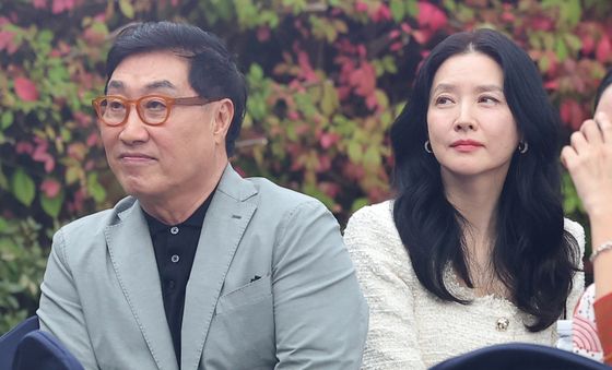 아름다운예술인상 참석한 이영애·정호영 부부