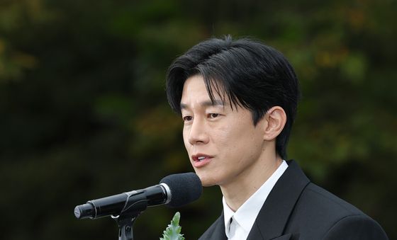 '참교육' 김무열, 아름다운예술인
