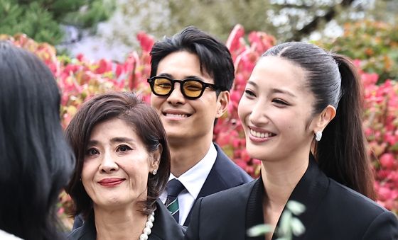 '케데헌' 이재, 아름다운 엄마와 함께…우월한 모녀 비주얼