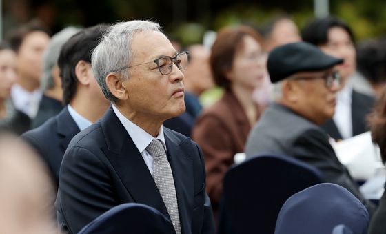 고 안성기 추억하는 유인촌 전 장관