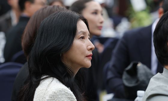 이영애, 고 안성기 선배님을 추억하며