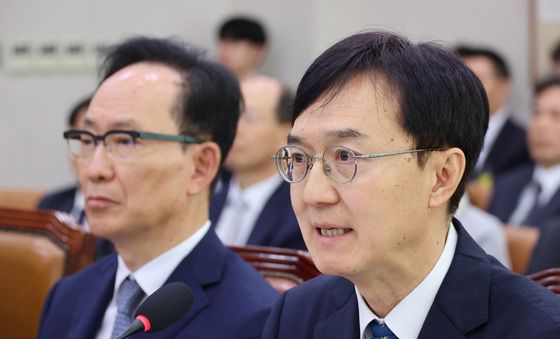 [국감] 답변하는 오민석 서울중앙지방법원장