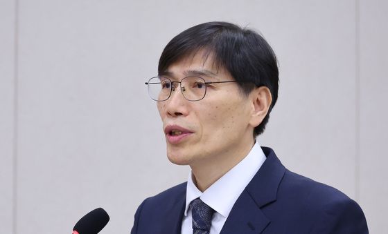 업무보고하는 배준현 수원고등법원장