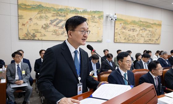 [국감] 업무보고하는 유홍림 서울대학교 총장