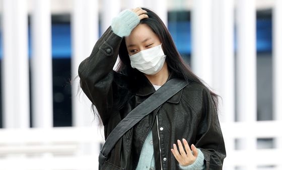 혜리, 비몽사몽 출국