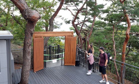 백악산에서 만나는 서울의 역사와 풍경