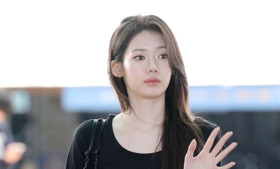 베이비몬스터 로라, 청순 미인