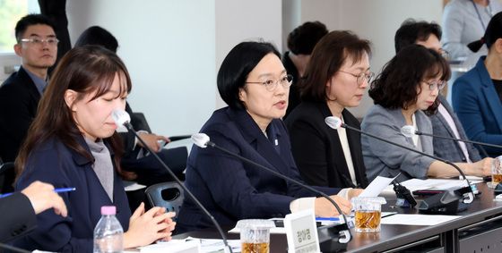 의료·요양 통합돌봄 간담회 발언하는 한성숙 국무총리