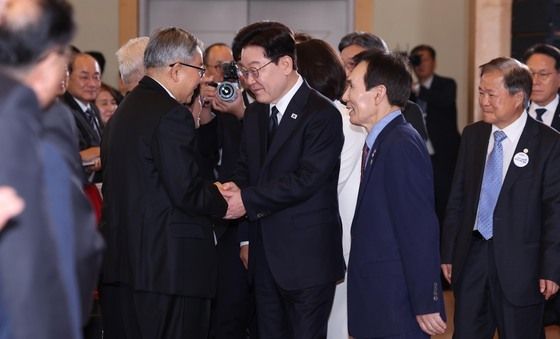 부마민주항쟁 기념식 참석하는 이재명 대통령