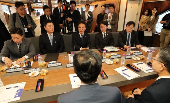 김민석 대표, 북극항로 거점 항만 육성 위한 간담회