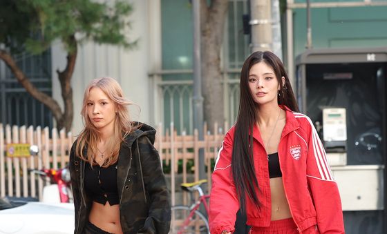 정리아·유빈켈리, 성수동 런웨이