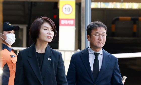 순직 소방관 빈소 찾은 한병도 원내대표와 한정애 사무총장
