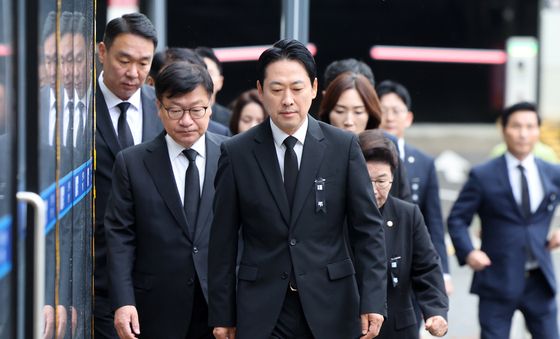 순직 소방관 빈소 조문 위해 발걸음 옮기는 장동혁 대표