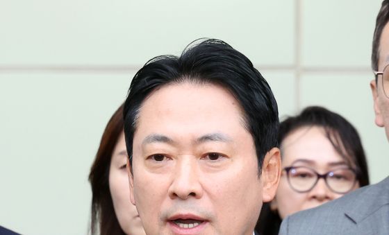 순직 소방관 조문 마치고 발언하는 장동혁 대표