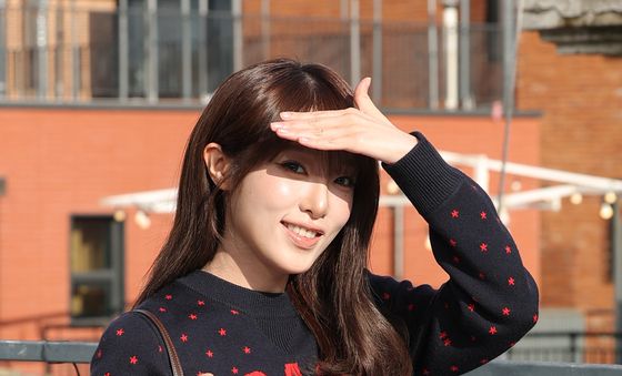 최예나, 성수동 뜬 캐치케치 요정