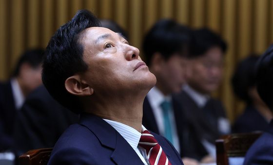 [국감] 생각에 잠긴 오세훈 서울시장