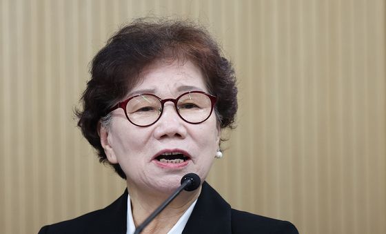 [국감] 답변하는 진길우 대한석탄공사 사장 직무대리