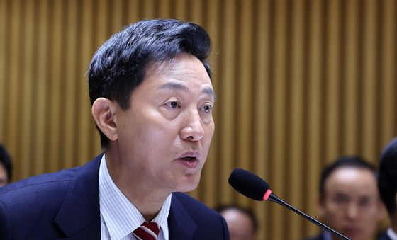 [국감] 질의에 답하는 오세훈 시장
