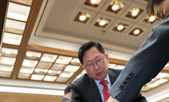 [국감] 육군 국감에 선보인 지뢰 보호장비