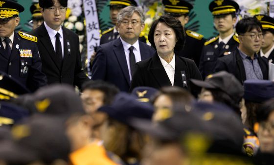 추미애 지사, 고 김진석 소방위 영결식 참석