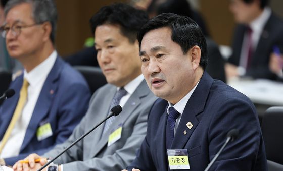 [국감] 답변하는 김도균 강원랜드 대표