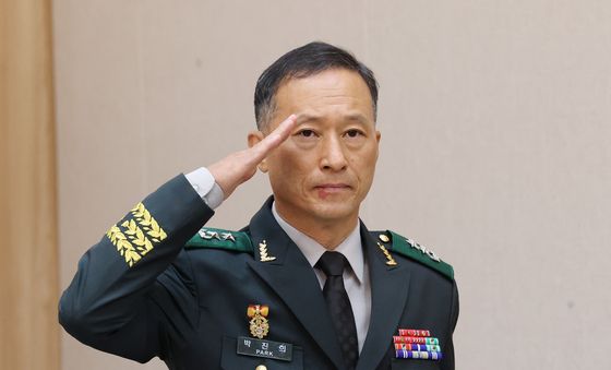 [국감] 거수경례하는 박진희 3군사관학교장