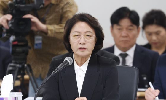 [국감] 질의에 답하는 추미애 경기도지사