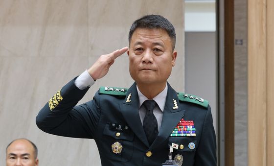 [국감] 거수경례하는 박성제 육군특수전사령관
