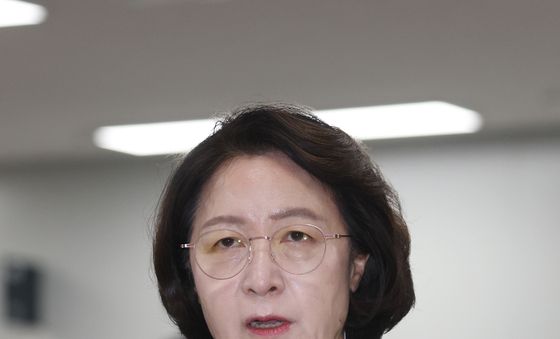 [국감] 질의에 답하는 추미애 경기지사