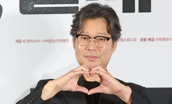 유재명, 믿고 보는 배우