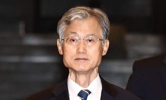 퇴근하는 조희대 대법원장