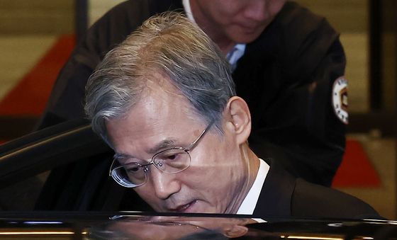 퇴근하는 조희대 대법원장