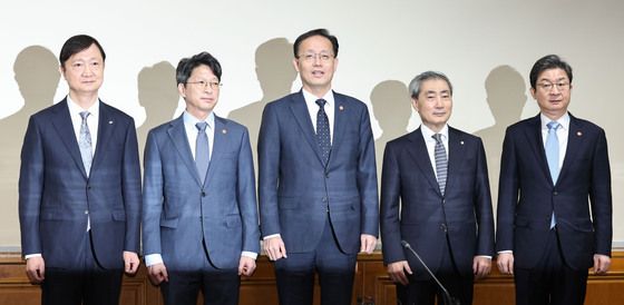 시장상황점검회의 참석한 경제 수장들