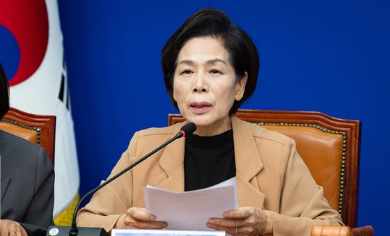 영화 '암살자(들)' 관련 발언하는 최민희 최고위원