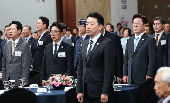 노인강령 낭독하는 이재명 대통령