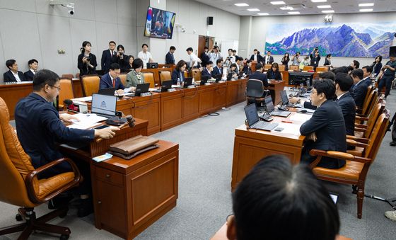 국회 운영위, 김태규 국민의힘 의원 제명 촉구 결의안 의결