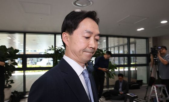 입장 발표 마친 김지용 후보자
