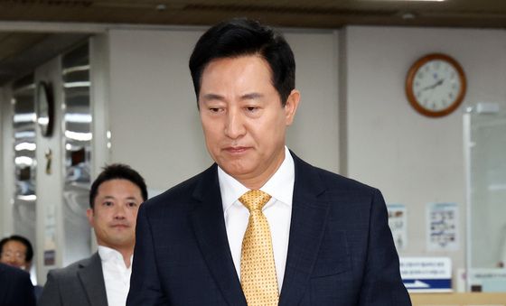 정치자금법 위반 혐의 항소심 결심 공판 출석하는 오세훈 시장