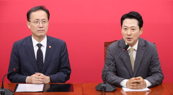 인사말하는 장동혁